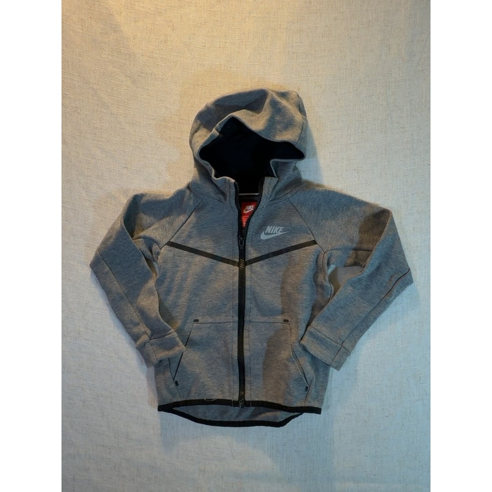 Nike Tech Fleece Full-Zip Hoodie Heather Gray Kids Boys Size 6 (5-6 Years)